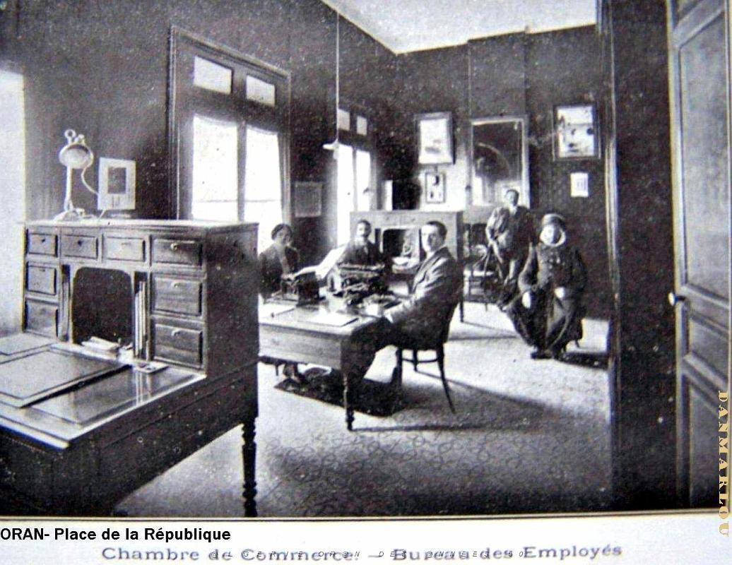 MH n- 039a- Place de la republique.JPG